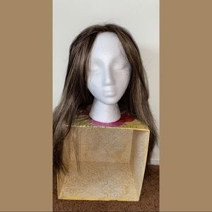 Brown/highlighted Synthetic wig